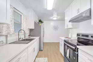 7284 Cromwell Way, Sacramento, CA 95822 - Photo 18