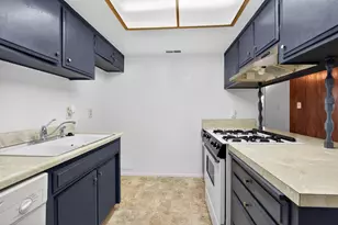 3102 W Swain Rd, Stockton, CA 95219 - Photo 36