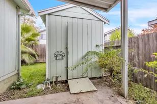 Cottonwood Ln, Sacramento, CA 95828 - Photo 10