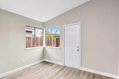 435 W Clover Road, Tracy, CA 95376 - Photo 10