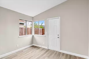 435 W Clover Rd, Tracy, CA 95376 - Photo 10