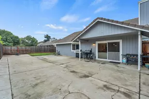 323 Emerald Oak Dr, Galt, CA 95632 - Photo 40