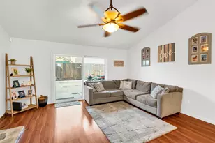 323 Emerald Oak Dr, Galt, CA 95632 - Photo 10