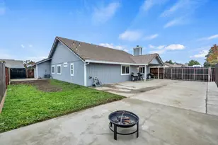 323 Emerald Oak Dr, Galt, CA 95632 - Photo 42