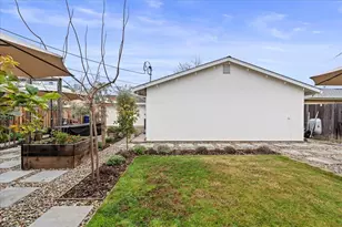 3805 Moonbeam Dr, Sacramento, CA 95827 - Photo 22