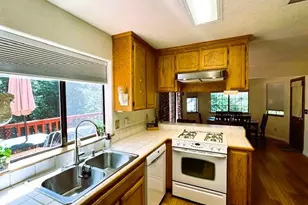 2093 Fairway Dr, Arnold, CA 95223 - Photo 8