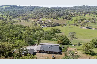 1560 Pinto Dr, Angels Camp, CA 95222 - Photo 4