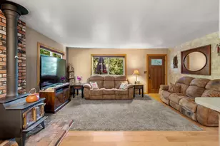 734 Utica Dr, Hathaway Pines, CA 95233 - Photo 8