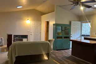 10165 Cave City Rd, Mountain Ranch, CA 95246 - Photo 24