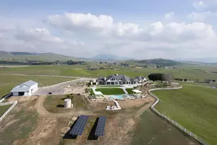 18300 Watts Valley Rd, Sanger, CA 93657 - Photo 2