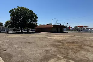 4605 E Belmont Ave, Fresno, CA 93702 - Photo 2