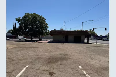 4605 E Belmont Avenue, Fresno, CA 93702 - Photo 1