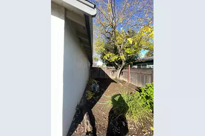 1590 Laverne Way, Concord, CA 94521 - Photo 18