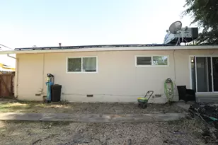 2343 Thompson Way, Sacramento, CA 95822 - Photo 20