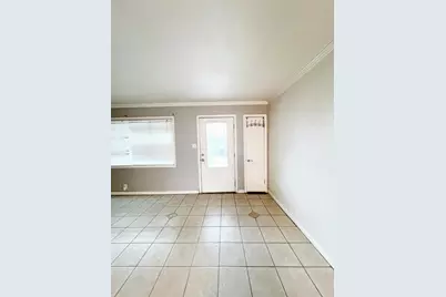 1915 W Harding Way, Stockton, CA 95203 - Photo 10