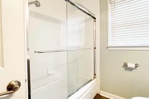 1915 W Harding Way, Stockton, CA 95203 - Photo 18