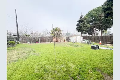 1915 W Harding Way, Stockton, CA 95203 - Photo 28