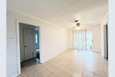 1915 W Harding Way, Stockton, CA 95203 - Photo 8