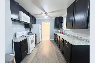 1915 W Harding Way, Stockton, CA 95203 - Photo 12