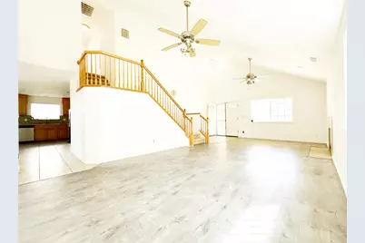 6152 Lemon Bell Way, Sacramento, CA 95824 - Photo 4