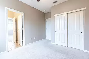 275 Barnhill Dr, Folsom, CA 95630 - Photo 24
