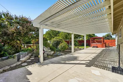 9380 Mirandy Drive, Sacramento, CA 95826 - Photo 32