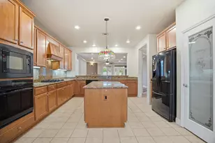 2381 Nutwood Pl, Manteca, CA 95336 - Photo 14