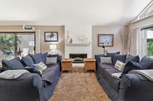 1911 Discovery Village Ln, Gold River, CA 95670 - Photo 4