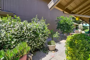 1911 Discovery Village Ln, Gold River, CA 95670 - Photo 42