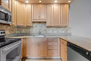 2200 Woodside Ln, Sacramento, CA 95825 - Photo 12