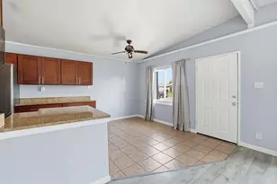 5404 57th St, Sacramento, CA 95820 - Photo 10