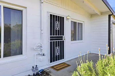 5404 57th Street, Sacramento, CA 95820 - Photo 26