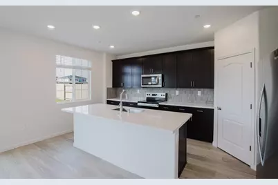 319 Spumante Lane, Manteca, CA 95337 - Photo 20