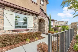 3849 Miners Ravine Dr, Roseville, CA 95661 - Photo 2