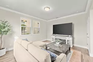 3849 Miners Ravine Dr, Roseville, CA 95661 - Photo 4