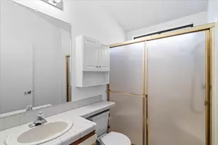 Held Ave, Modesto, CA 95355 - Photo 18