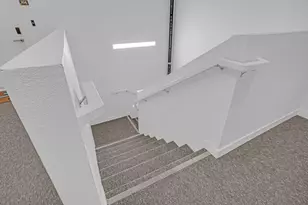 2431 Cleat Ln, Sacramento, CA 95818 - Photo 2