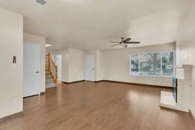 9444 Medallion Way, Sacramento, CA 95826 - Photo 4