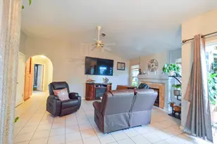 4561 Tidewind Dr, Sacramento, CA 95838 - Photo 10