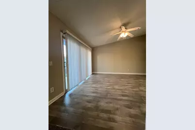 7956 Orchard Woods Circle, Sacramento, CA 95828 - Photo 4