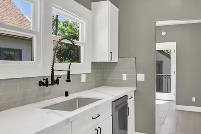 1045 35th Street, Sacramento, CA 95816 - Photo 18