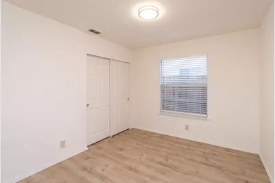 8245 Calleystone Way, Antelope, CA 95843 - Photo 18