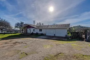 223 Oak St, Valley Springs, CA 95252 - Photo 4