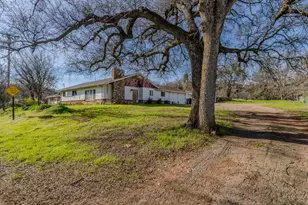 223 Oak St, Valley Springs, CA 95252 - Photo 2