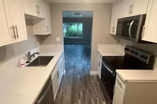 4401 Townehome Dr, Stockton, CA 95207 - Photo 4