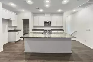 12153 Alamosa Dr, Rancho Cordova, CA 95742 - Photo 16