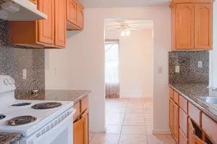 1740 Sandalwood Dr, Stockton, CA 95210 - Photo 10