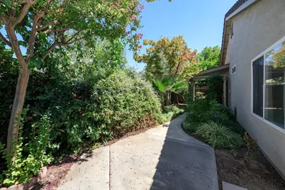 2123 Spring Blossom Ln, Turlock, CA 95382 - Photo 36