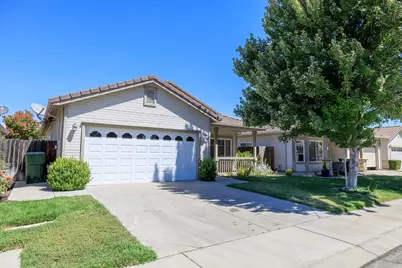 2123 Spring Blossom Ln, Turlock, CA 95382 - Photo 2