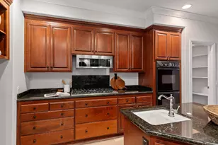 5 Latham Ln, Sacramento, CA 95864 - Photo 18